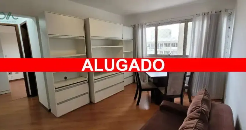 Alugo apartamento (com vaga de garagem), no centro de curitiba - excelente localização
