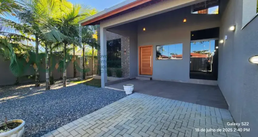 Belíssima residência térrea, moderna e recém-construída, PERTINHO da Praia
