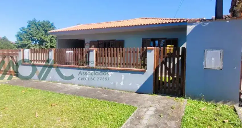 Ampla residência em excelente localização -terreno com 720m²