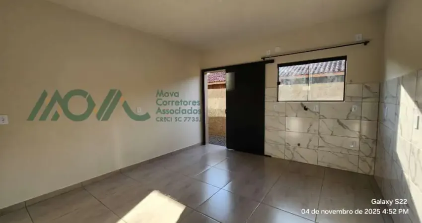 Casa para alugar na Rua 2580 Tupã, 402, Pontal do Norte, Itapoá