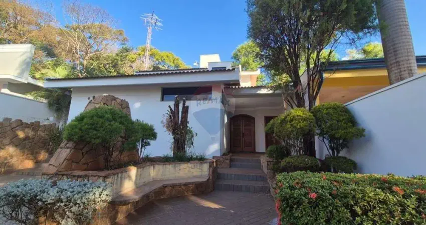 Casa em Condomínio Fechado  com 3 suítes no Bairro Ribeirânia, em Ribeirão Preto