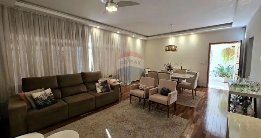 Casa a venda no jardim macedo com 3 quartos 1 suíte, 4 banheiros 4 vagas escritório e churrasqueira