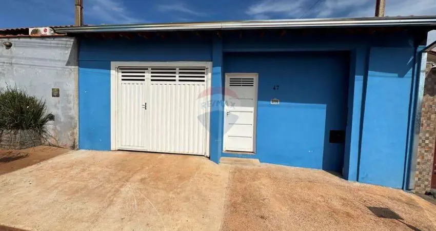 Casa à venda em Cravinhos - 2 quartos - 1 banheiro - garagem coberta no Jardim Santana