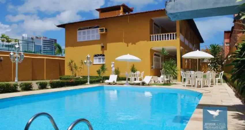 Vendo Casa com Amplo Terreno de  2000m2 no Guararapes com Frente para a Avenida Norte . Duas Frentes. Arena de Beach Tênis Funcionando.