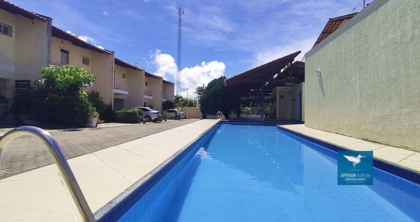 Casa em Condomínio Fechado no Bairro Lagoa Redonda - Avenida Maestro Lisboa, Fácil Acesso a Av. Washington Soares e Porto das Dunas, 171m2, Varandão, 04 Quartos, Sendo 03 Suítes, até 04 Vagas, Lazer C