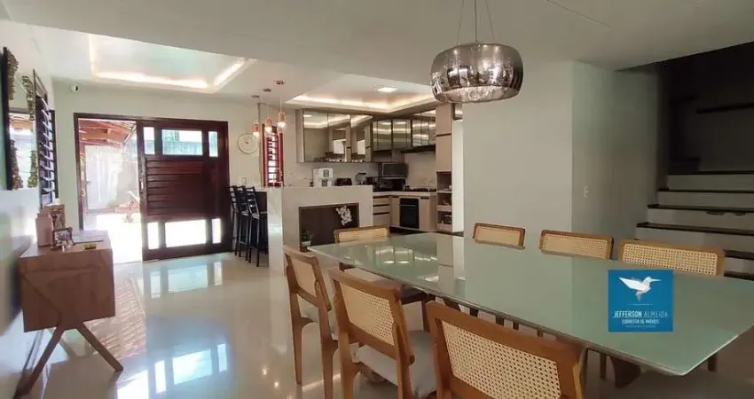 Casa Duplex com Deck e Piscina Privativos em Condomínio no Centro do Eusébio, 462m2, 04 Suítes, Gabinete, Móveis Projetados, Amplas Varandas, Dependência, 05 Vagas