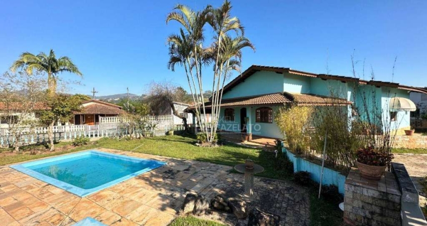 Casa com 3 dormitórios à venda, 133 m² por R$ 900.000,00 - Marinas - Bom Jesus dos Perdões/SP
