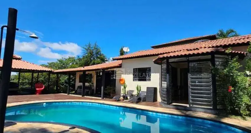 Casa com 3 dormitórios à venda por R$ 1.600.000,00 - Centro - Igaratá/SP