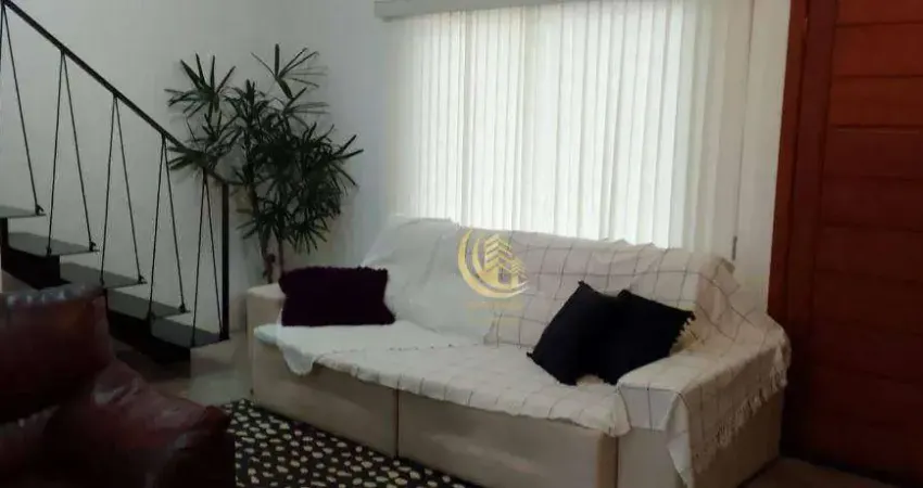 Sobrado com 3 dormitórios à venda, 93 m² por R$ 415.000,00 - Piracangaguá - Taubaté/SP