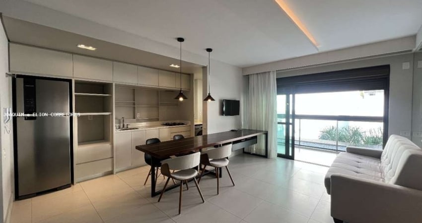 Studio para Venda em Florianópolis, Centro, 1 dormitório, 1 banheiro, 1 vaga