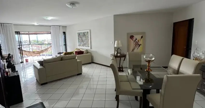 Apartamento com 4 quartos à venda na Rua Esther Silveira Costa, 96, Farol, Maceió