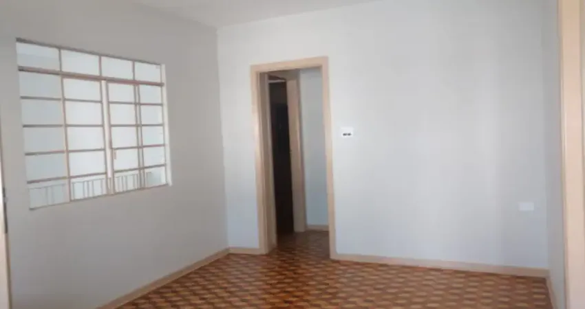 Casa locação com varanda para locação no Parque São Lucas