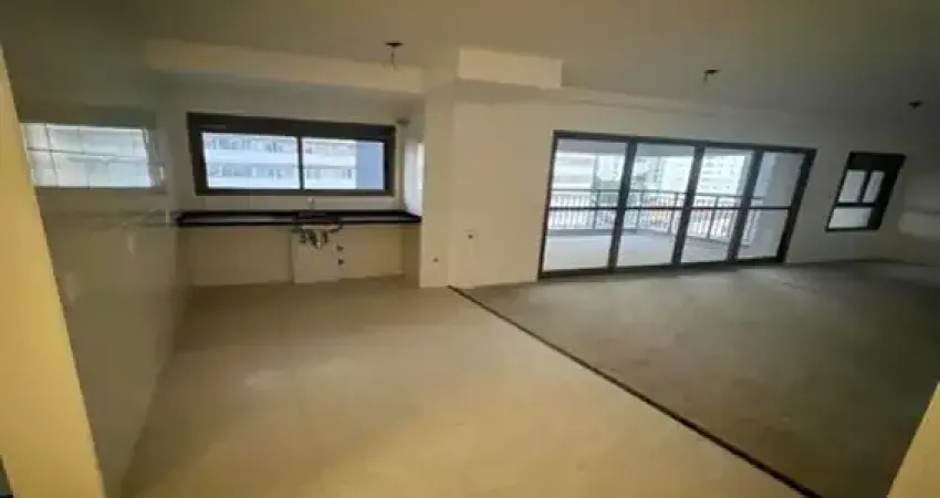 Apartamento novo, suíte e com varanda ampla para locação na mooca