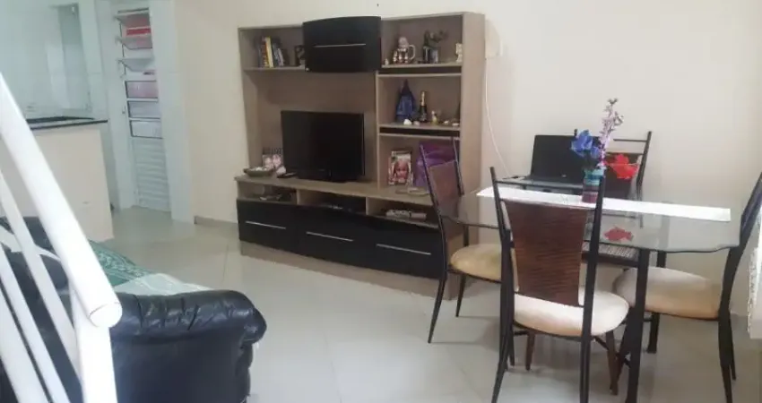 Casa na Vila Bela em condomínio fechado com 75mts² , são 2 dormitórios, sala, cozinha, banheiro, lavabo, lavanderia, churrasqueira própria e 2 vagas na garagem.