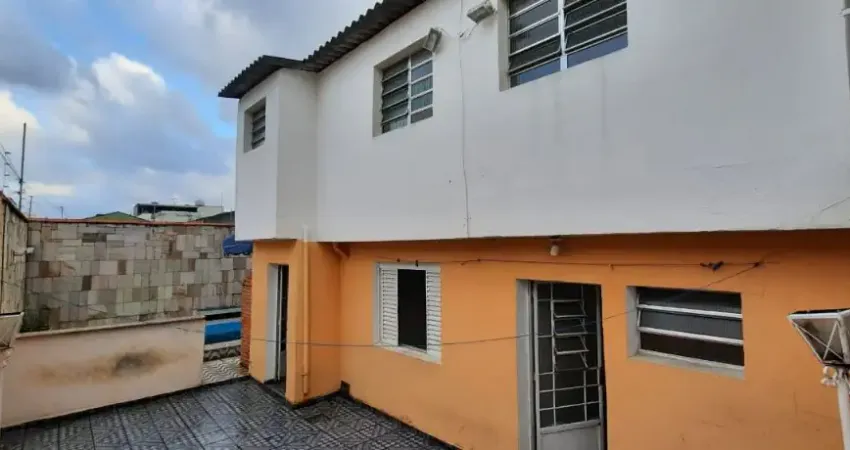 3 Casas a venda em 1 terreno muito bom e bem localizado na Penha/Vila Aricanduva, entre as estações Penha e Vila Matilde, são 240mts² de terreno (8X30)