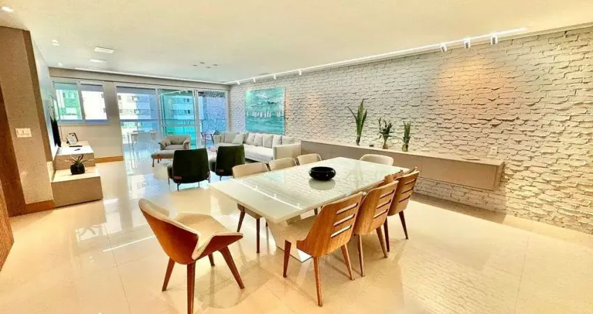 Apartamento com 4 suítes a beira mar com estrutura de resort