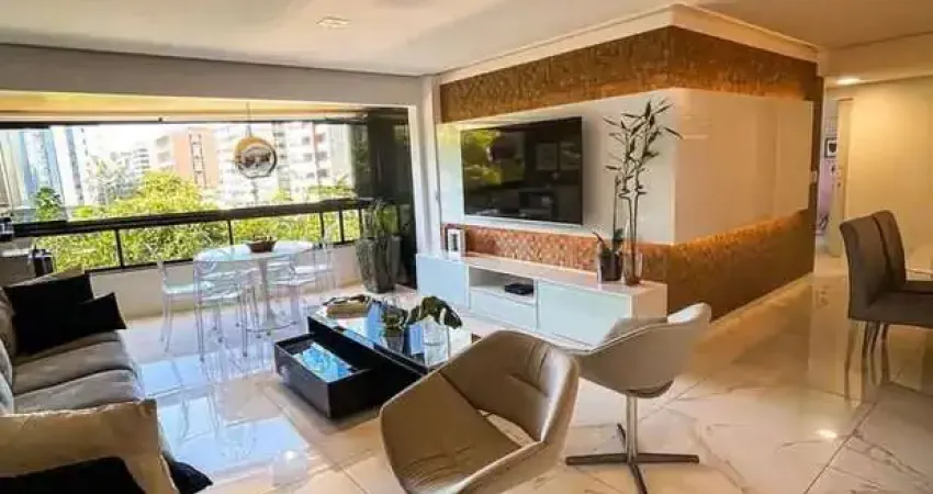 Apartamento com 3 suítes em frente a melhor praça da ponta verde bem arborizada