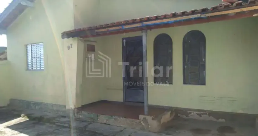 Casa no Monte Castelo  com 3 Quartos e 2 banheiros à Venda, 120 m²