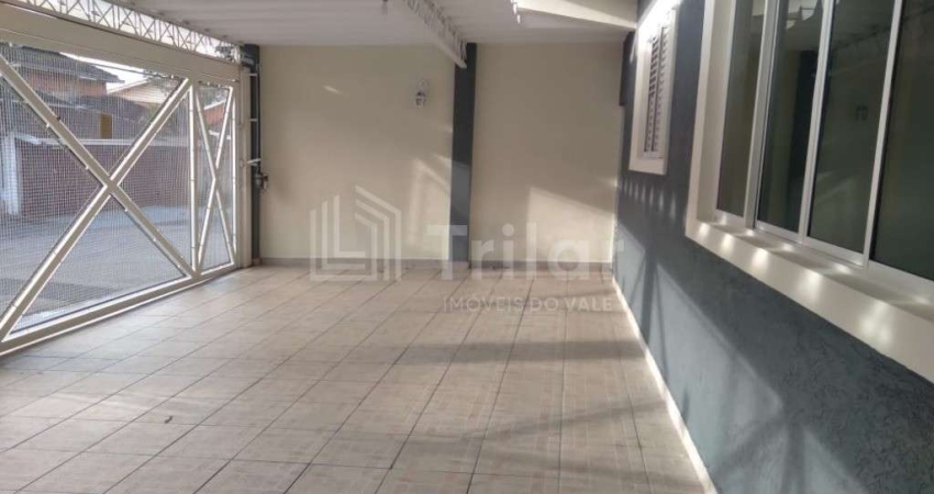 Imperdível: Casa à venda em São José dos Campos-SP, Bosque dos Eucaliptos, 3 quartos, 2 suítes, 2 salas, 2 banheiros, 4 vagas, 185m²!