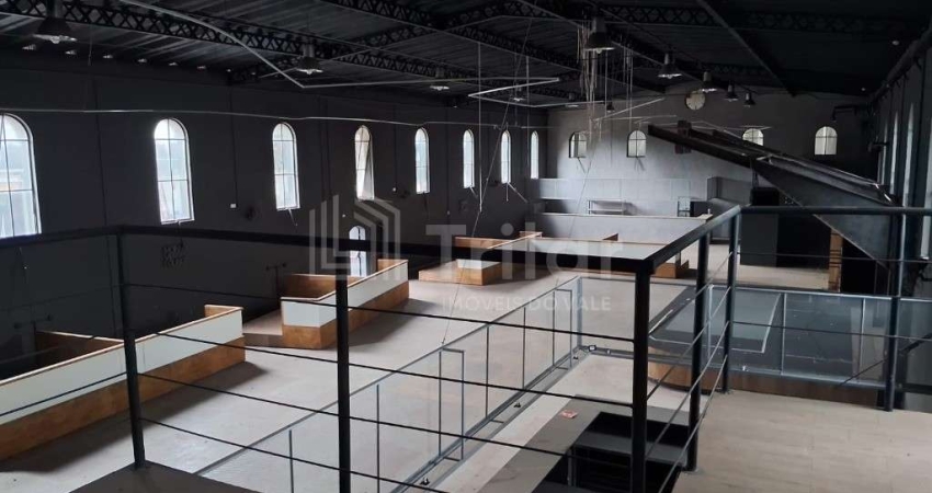 Galpão  amplo industrial com 1100 metros no Chácaras Reunidas. Venham conferir!