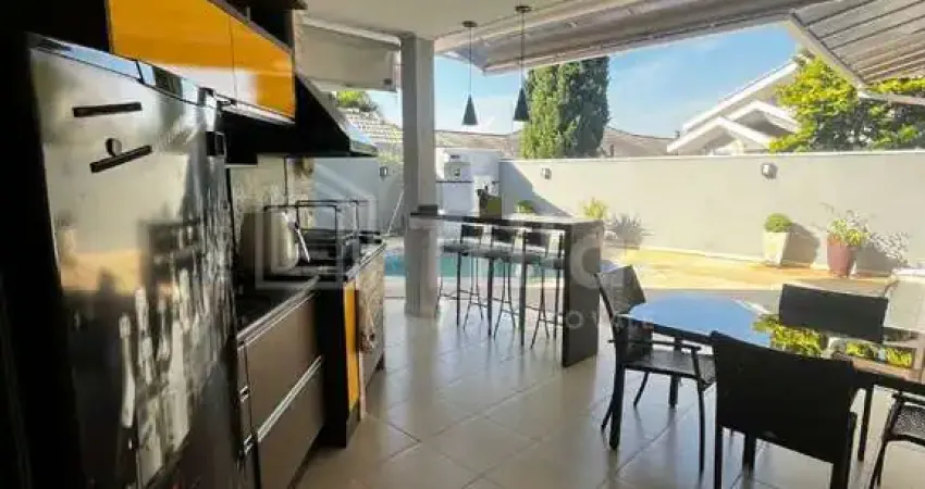 Excelente sobrado no condominio Altos da Serra V, aceita permuta por apartamento!!