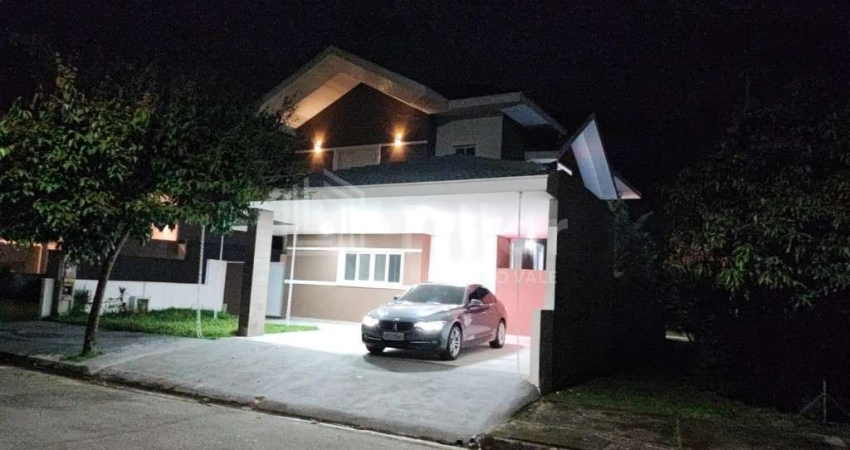 Casa em condomínio fechado com 4 quartos à venda no Urbanova, São José dos Campos 