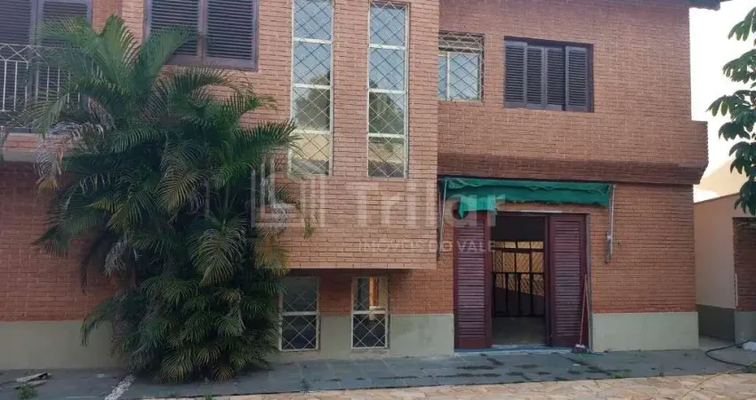 Casa com 4 Quartos à venda, 318m² - Jardim Esplanada