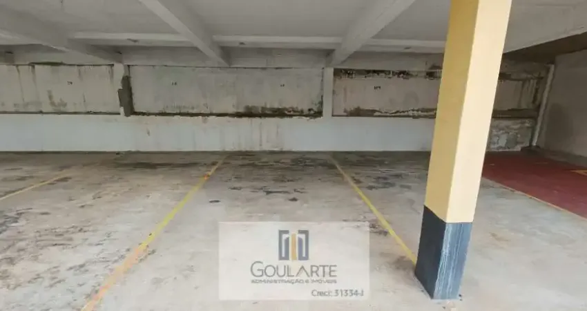 Garagem externa em condomínio á 20 metros da praia da Pitangueiras-Guarujá/SP.