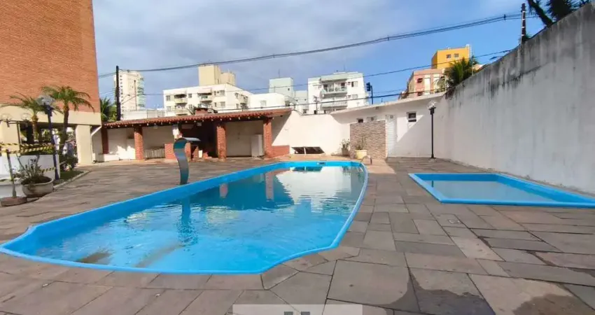 Apartamento reformado com 3 dormitórios sendo 1 suíte de serviço, na praia da Enseada-GUARUJÁ/SP.