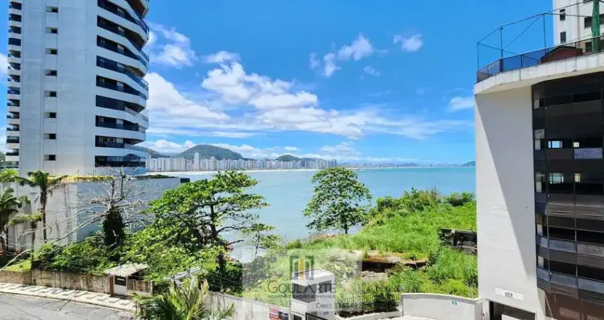 Apartamento alto padrão com sacada vista parcial mar, 2 dormitórios sendo 1 suíte + dormitório de serviço, lazer no condomínio na praia das astúrias-guarujá/sp.