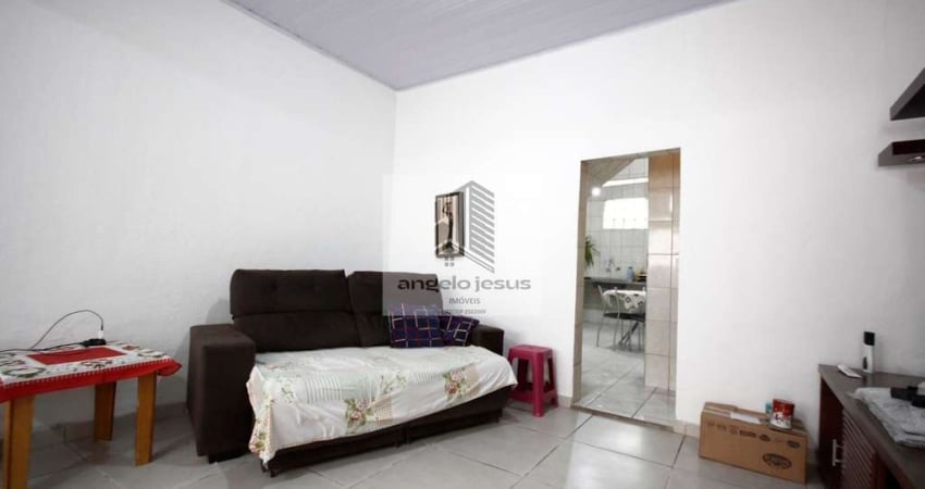 Casa 150m², 02 Dormitórios, 01 Vaga.