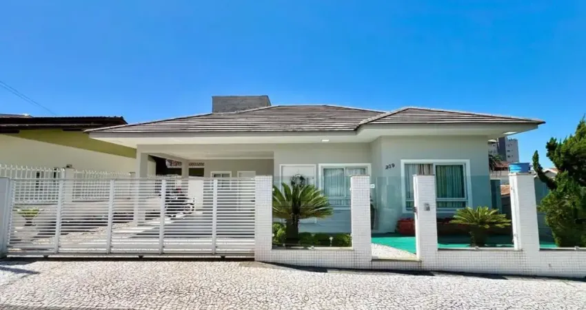Casa com 3 quartos à venda na Servidão Francisco Medeiros, Lídia Duarte, Camboriú