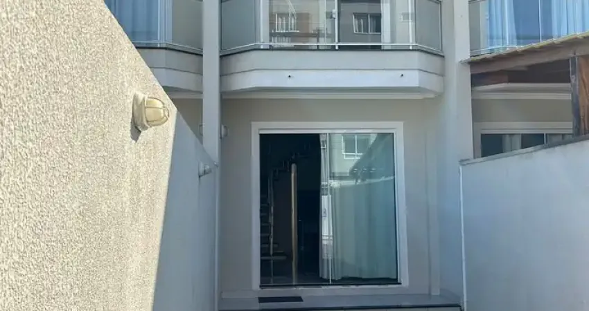 Casa com 2 quartos à venda na Rua Santa Inês, Rio Pequeno, Camboriú