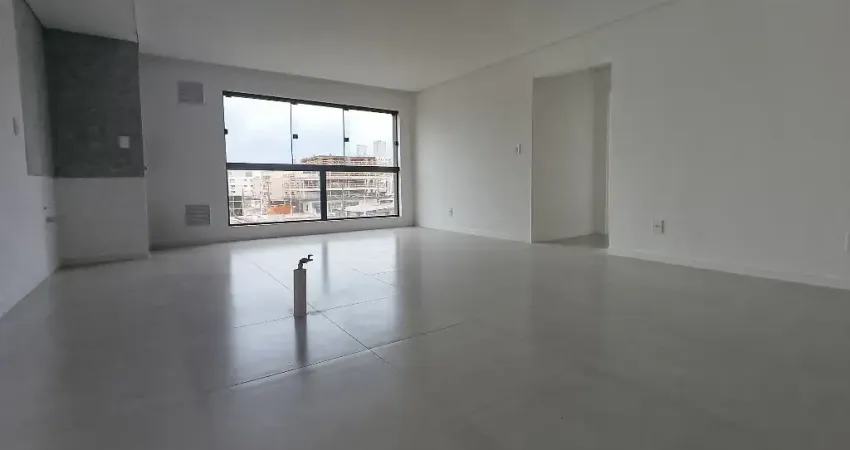 Lindo apartamento no centro de camboriú com excelente área de lazer no condomínio