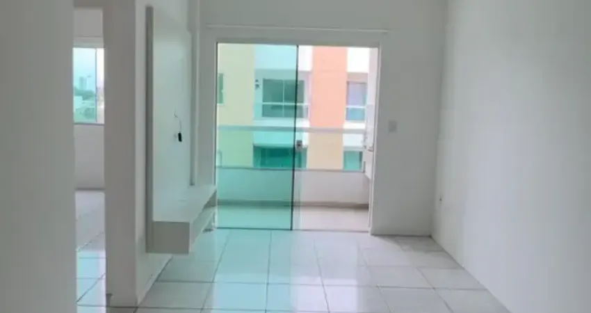 Apartamento semi mobiliado no bairro são francsico de assis em camboriú