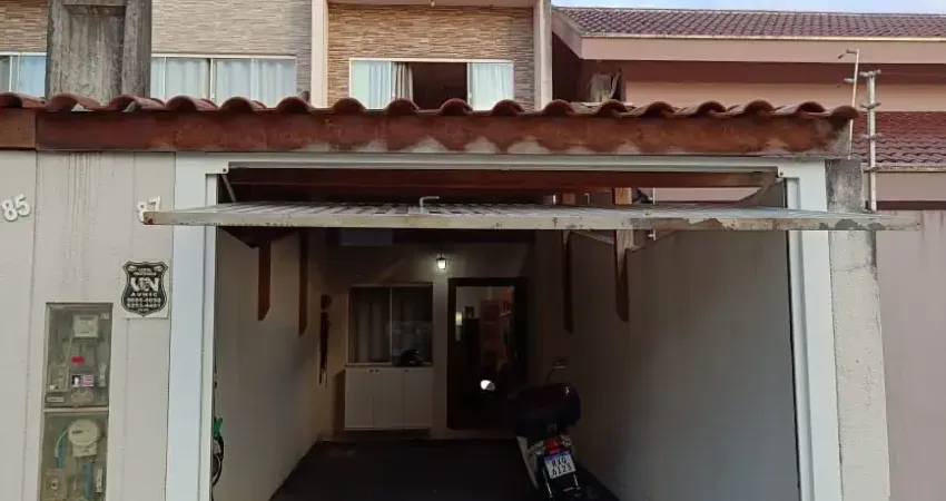 Excelente sobrado semi mobiliado no santa clara em camboriú