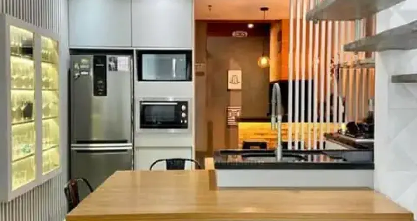 Lindo sobrado mobiliado localizado no bairro santa regina em camboriú