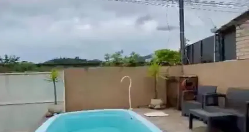 Casa com 2 quartos à venda na Rua Jesuíno Anastácio Pereira, 854, Santa Regina, Camboriú