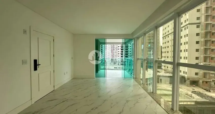 Apartamento com 3 quartos à venda na Rua 119, 55, Centro, Itapema