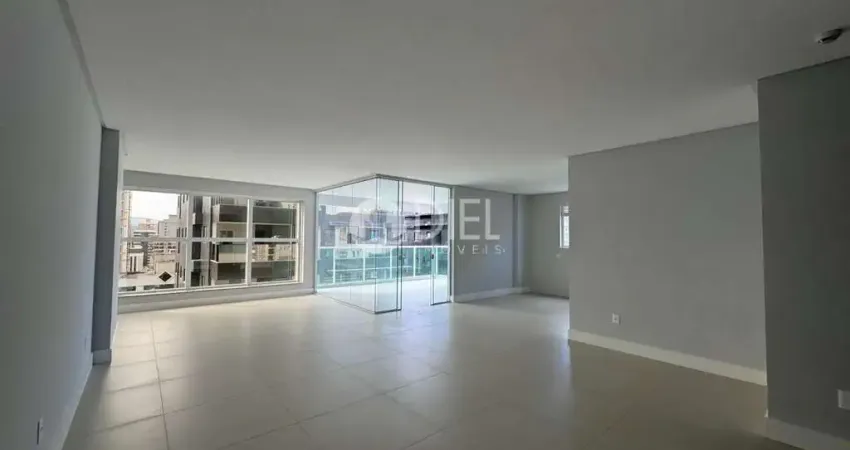 Apartamento com 4 suÍtes e 3 vagas na meia praia!, Meia Praia, Itapema - SC
