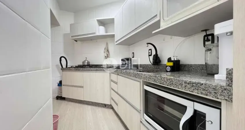 Apartamento com 3 quartos à venda na Rua 236, 61, Meia Praia, Itapema