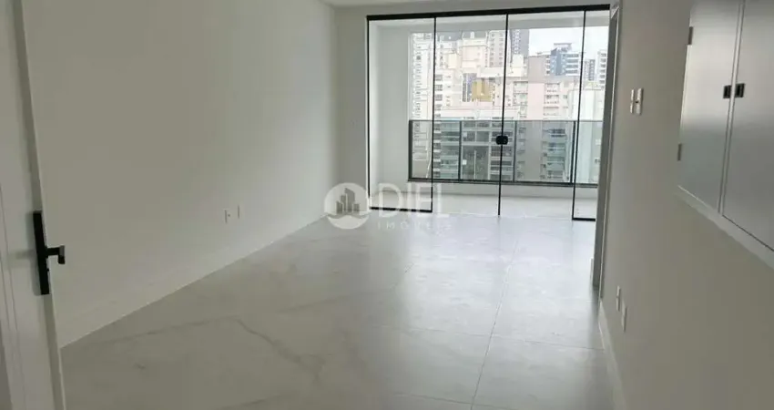 Apto na meia praia com 3 suítes e 2 vagas, meia praia, itapema - sc