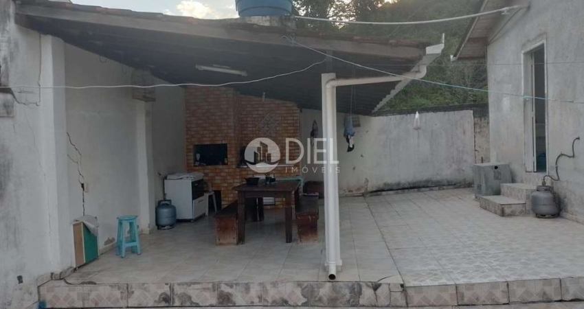 Um Ótimo terreno com uma bela casinha de madeira!, Alto São Bento, Itapema - SC