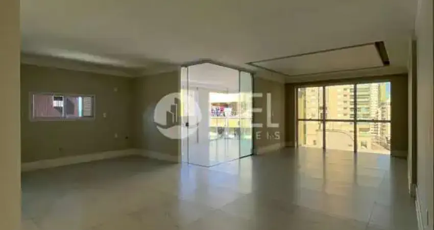 Apto com 4 suítes, 3 vagas, lazer e quadra mar, centro, itapema - sc