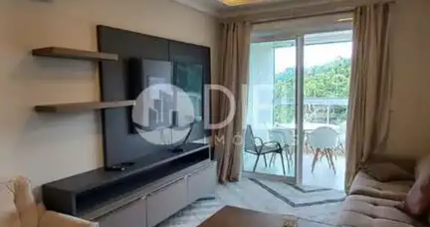 Um belo apto mobiliado para você morar!, quatro ilhas, bombinhas - sc