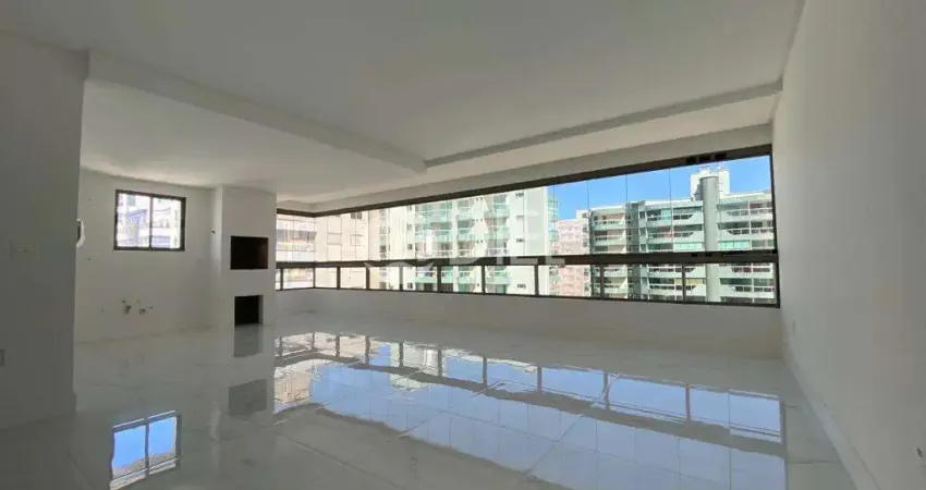 Apartamento com 4 quartos à venda na Rua 315, 252, Meia Praia, Itapema