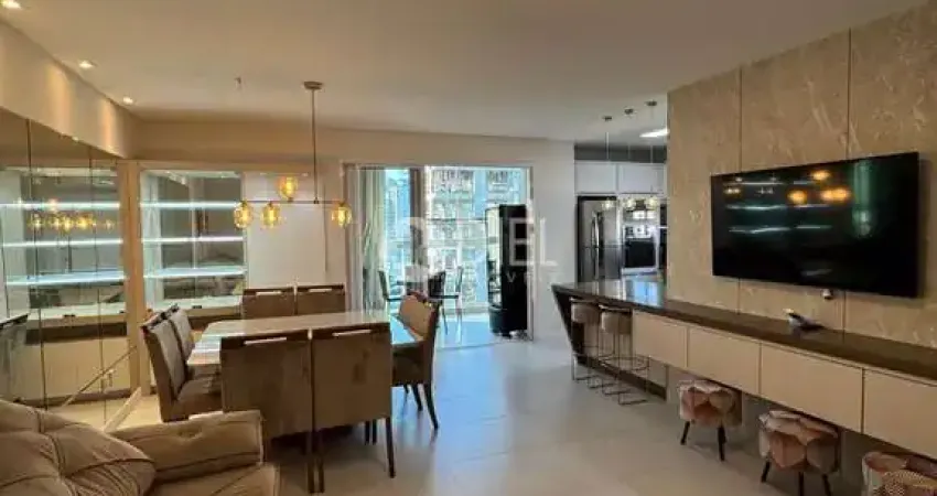 Apartamento mobiliado com 3 suítes e 2 vagas!, meia praia, itapema - sc