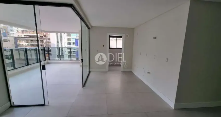 Apartamento com 4 quartos à venda na Rua 238, 360, Meia Praia, Itapema