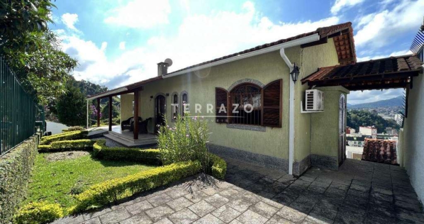 EXCELENTE CASA COM 4 QUARTOS NO PANORAMA POR R$ 990.000 - TERESÓPOLIS/RJ - cod 3426