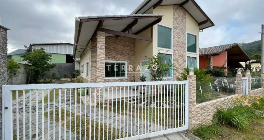 Casa em condomínio, 3 quartos - 133m², R$ 690.000,00 - Vargem Grande, Código 2991
